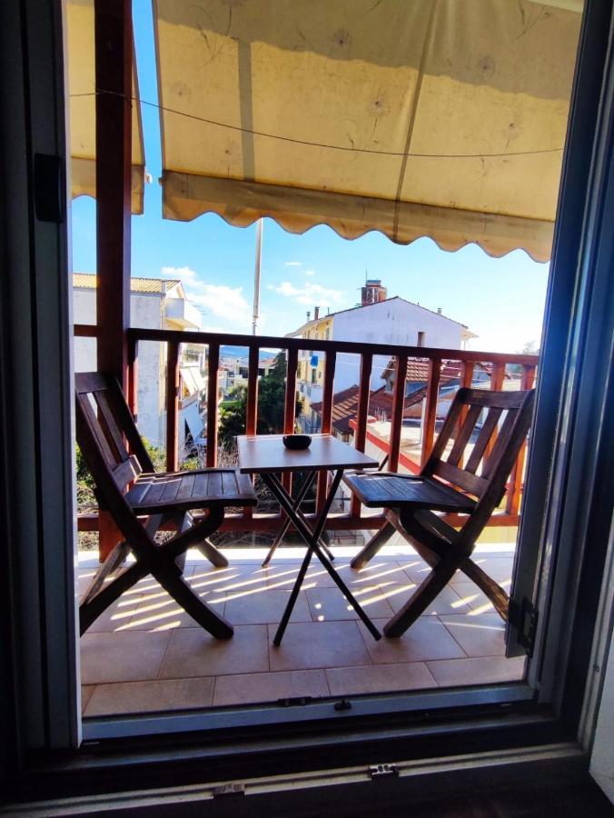 Lauren'S Charm Town Apartment Lefkáda المظهر الخارجي الصورة