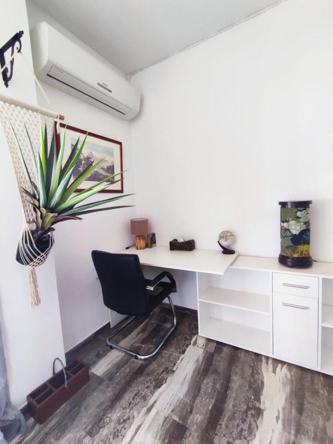 Lauren'S Charm Town Apartment Lefkáda المظهر الخارجي الصورة